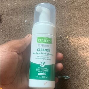 Remedy Essentials Cleanse Foam Cleanser - White